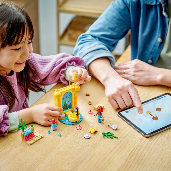 LEGO® ǀ DISNEY PRINCESS ARIELʼS MUSIC STAGE