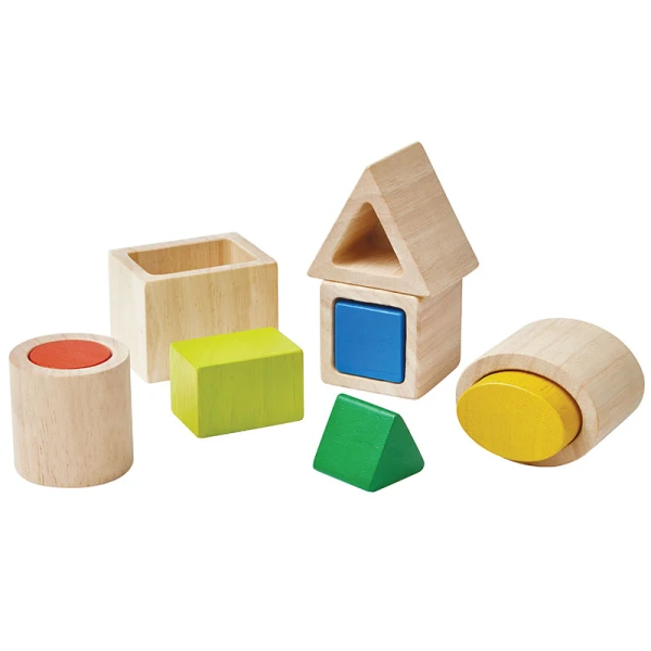 PLAN TOYS ΞΥΛΙΝΟ ΠΑΙΧΝΙΔΙ ΤΑΙΡΙΑΞΕ ΤΑ ΣΧΗΜΑΤΑ