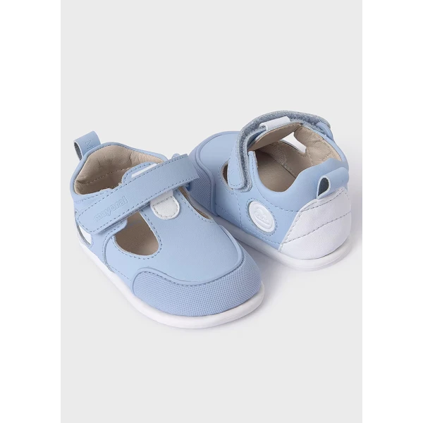 SHOE BARE FOOT AZURE