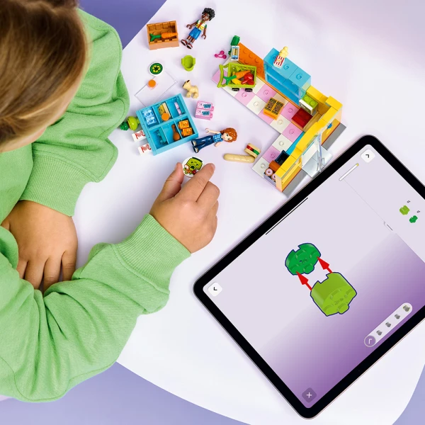 LEGO® FRIENDS HEARTLAKE CITY CONVENIENCE STORE