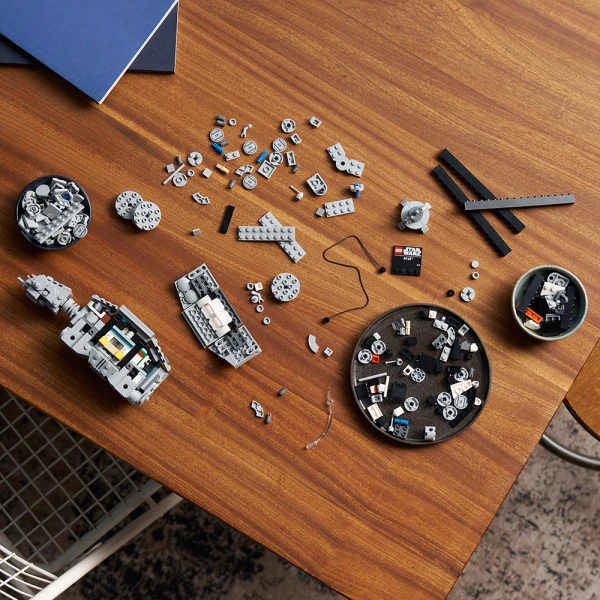 LEGO® STAR WARS™ AT-AT™