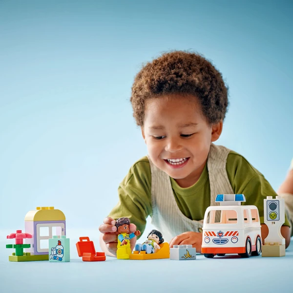 LEGO® DUPLO® ΑΣΘΕΝΟΦΟΡΟ & ΟΔΗΓΟΣ