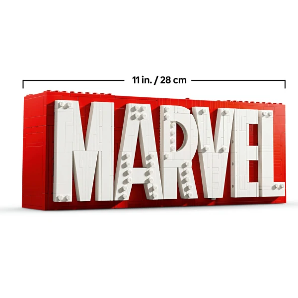LEGO® MARVEL: MARVEL LOGO & MINIFIGURES