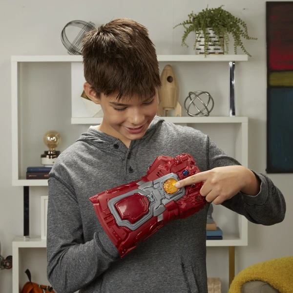 AVENGERS RED ELECTRONIC GAUNTLE