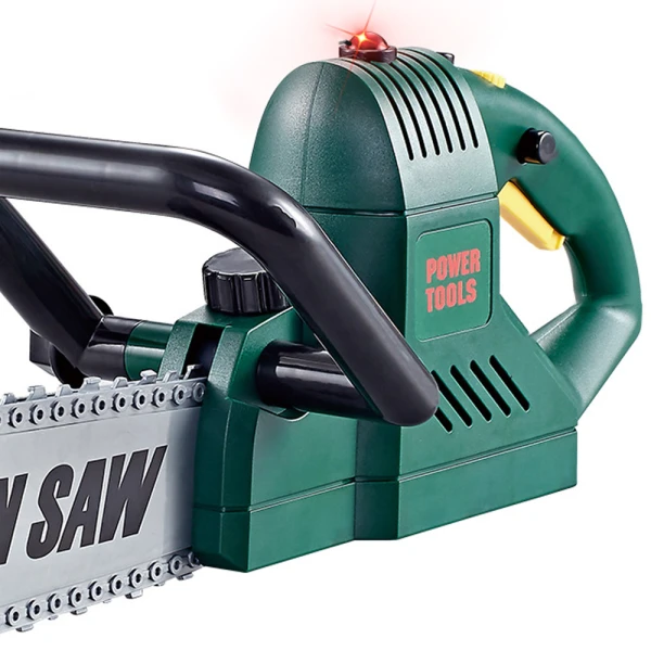 CHAINSAW WITH LIGHTS & SOUNDS