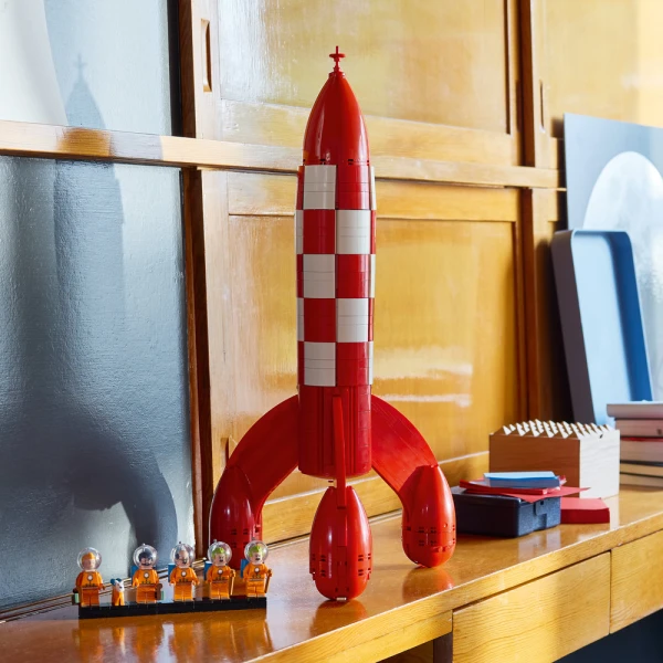 LEGO® IDEAS TINTIN® MOON ROCKET