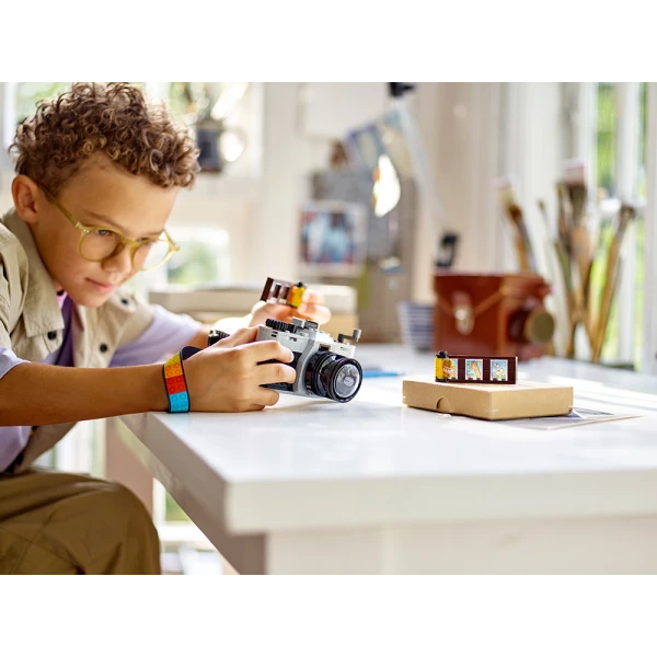 LEGO® CREATOR RETRO CAMERA