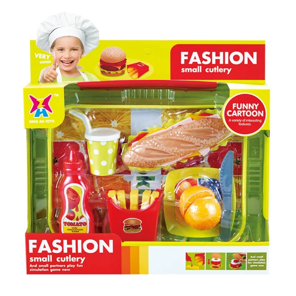 TRAY WITH SANDWITCH