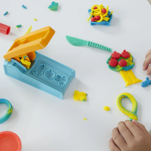 PLAY-DOH FUN FACTORY STARTER SET