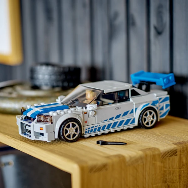 LEGO® SPEED CHAMPIONS 2 FAST 2 FURIOUS NISSAN SKYLINE GT-R (R34)