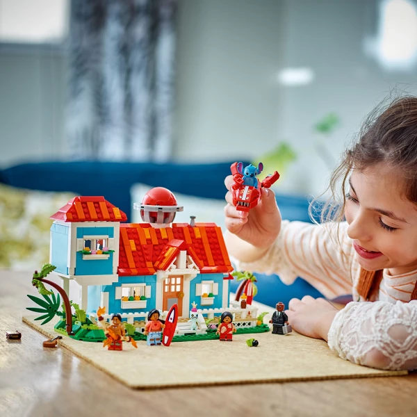 LEGO® DISNEY ΛΙΛΟ ΚΑΙ ΣΤΙΤΣ – ΤΟ ΠΑΡΑΛΙΑΚΟ ΣΠΙΤΙ