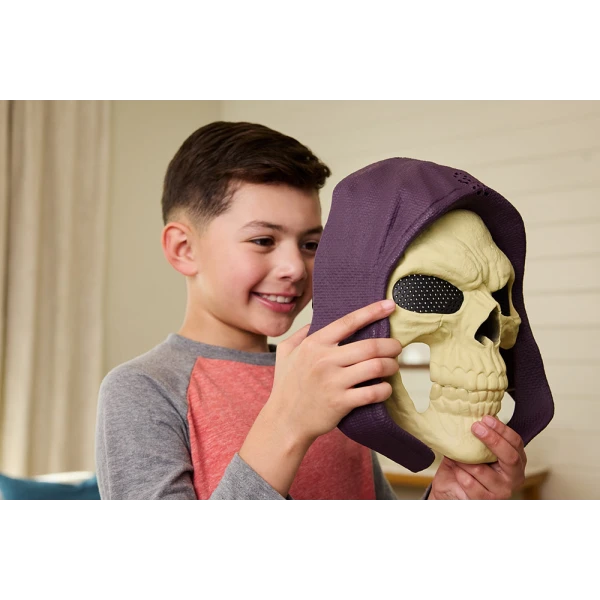 MASTERS OF THE UNIVERSE SKELETOR MASK WITH LIGHTS AND SOUNDS