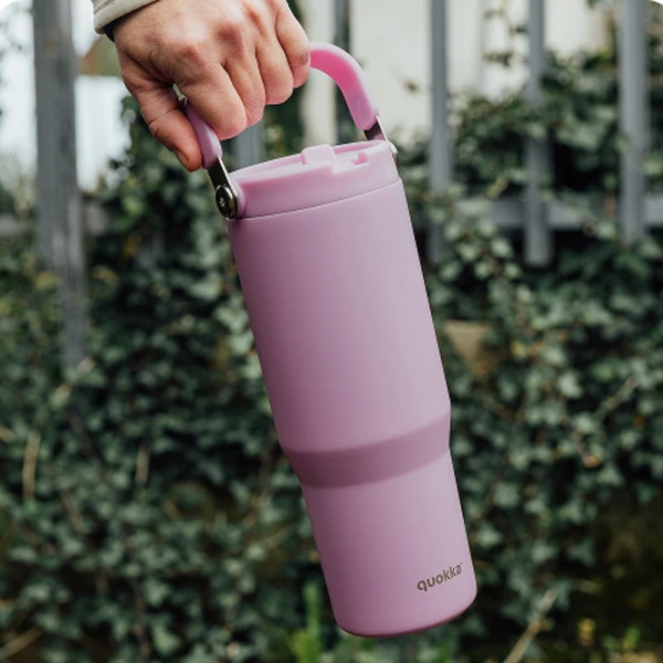 QUOKKA ΑΝΟΞΕΙΔΩΤΟ ΘΕΡΜΟΣ TUMBLER ΜΕ ΚΑΛΑΜΑΚΙ & ΛΑΒΗ 860ml CORE BLOSSOM PINK