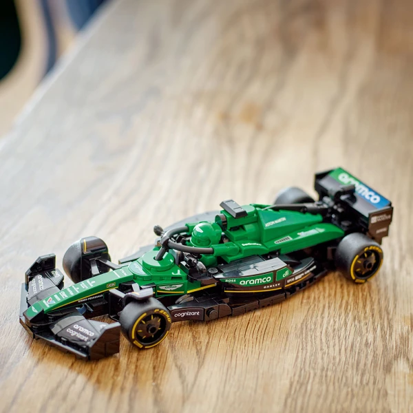 LEGO® SPEED CHAMPIONS ASTON MARTIN ARAMCO F1® AMR24 RACE CAR