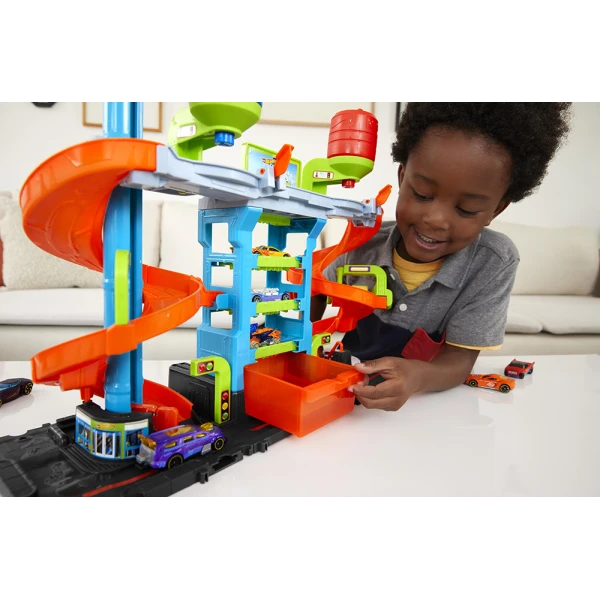 HOT WHEELS MEGA TOWER CAR WASH