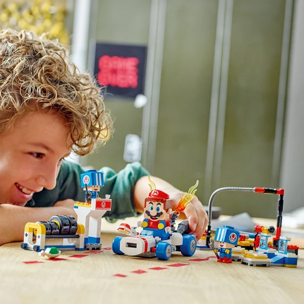 LEGO® SUPER MARIO™: MARIO KART™ – ΓΚΑΡΑΖ ΤΟΥ TOAD