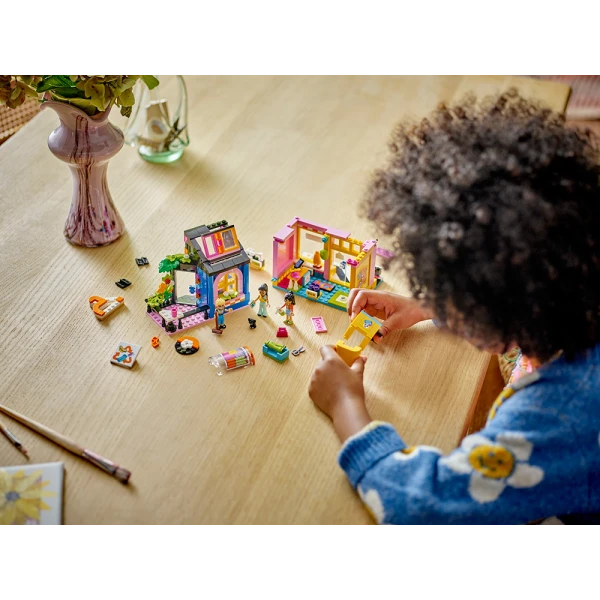 LEGO® FRIENDS VINTAGE FASHION STORE