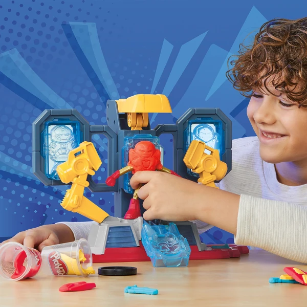 PLAY-DOH PLAYSET IRON MAN ARMOR MAKER LAB
