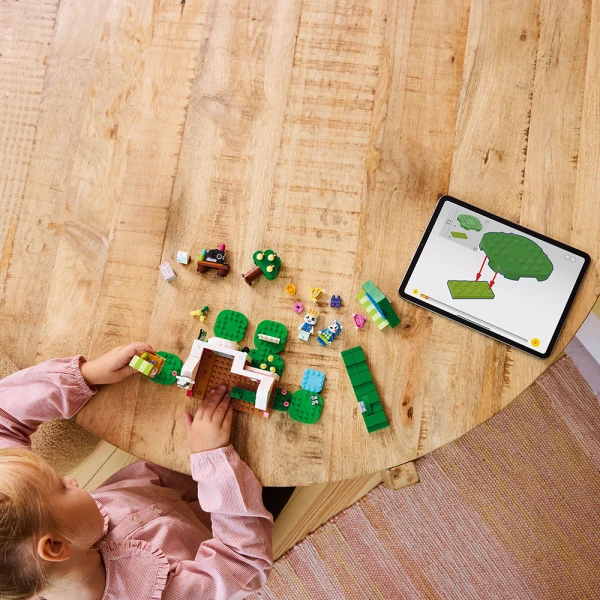LEGO® ANIMAL CROSSING™ ABLE SISTERS CLOTHING SHOP