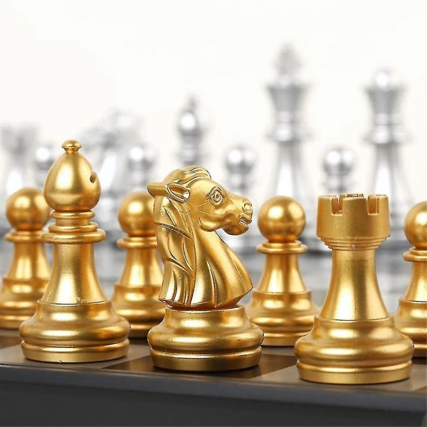 MAGNETIC CHESS