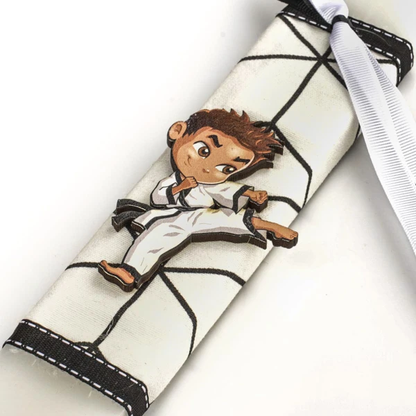 FEELING WOOD HANDMADE CANDLE KARATE BOY