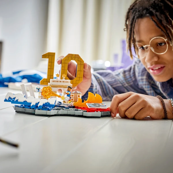 LEGO® EDITIONS SPORTS KYLIAN MBAPPE SOCCER HIGHLIGHTS