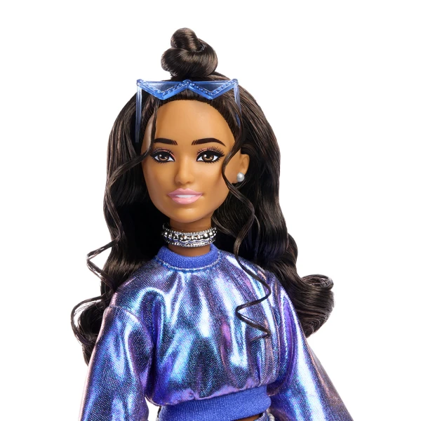 ΚΟΥΚΛΑ BARBIE DELUXE STYLE METALLICS - ΜΠΛΕ ΣΥΝΟΛΟ