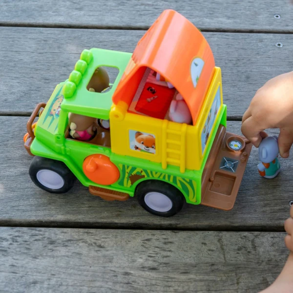 KLOROFIL EDUCATIONAL TOY THE JEEP FOR SAFARI