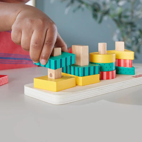 FISHER PRICE ΞΥΛΙΝΟ ΠΑΙΧΝΙΔΙ ΔΡΑΣΤΗΡΙΟΤΗΤΩΝ STACK & SORT SHAPES