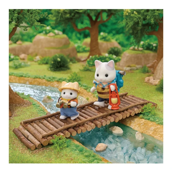 THE SYLVANIAN FAMILIES BABY CASTLE PLAYGROUND