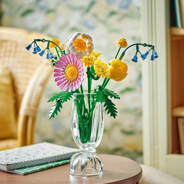 LEGO® BOTANICALS PETITE SUNNY BOUQUET