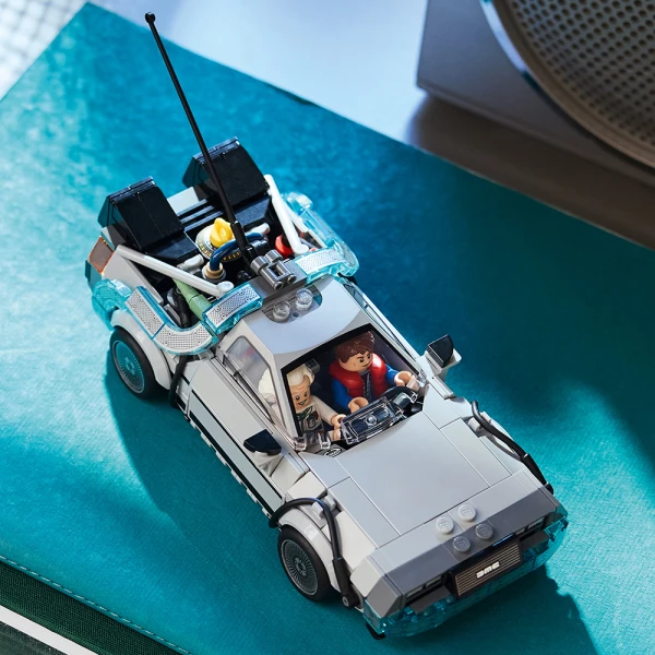 LEGO® SPEED CHAMPIONS TIME MACHINE FROM BACK TO THE FUTURE