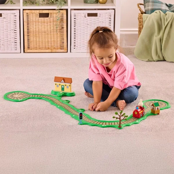 PEPPA PIG WHIZZ AROUND PLAYSET GRANDPA PIG TRAIN