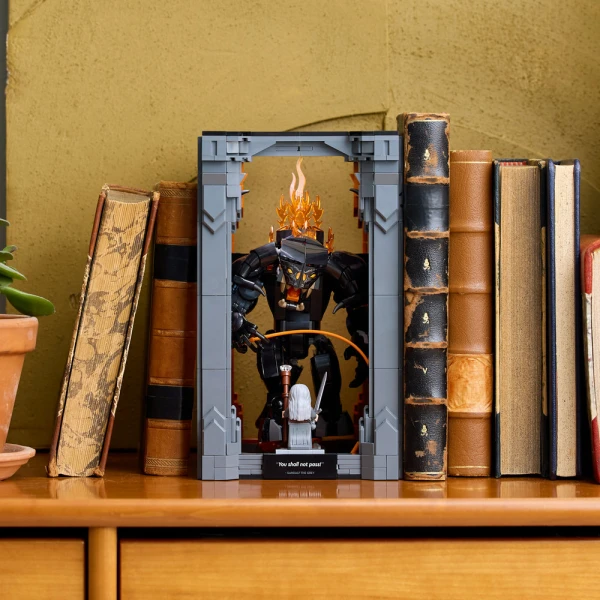 LEGO® ICONS THE LORD OF THE RINGS BALROG™ BOOK NOOK