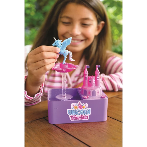 4M CONSTRUCTION UNICORN FOUNTAIN