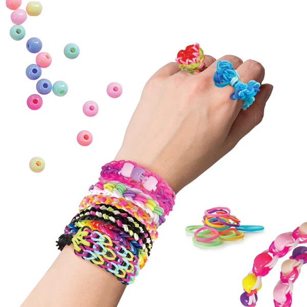 PLEXI-FLEXI LOVE LARGE CASE WITH 4500 LOOMS & 100 CHARMS FOR AGES 5+ 