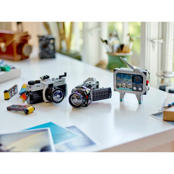 LEGO® CREATOR RETRO CAMERA