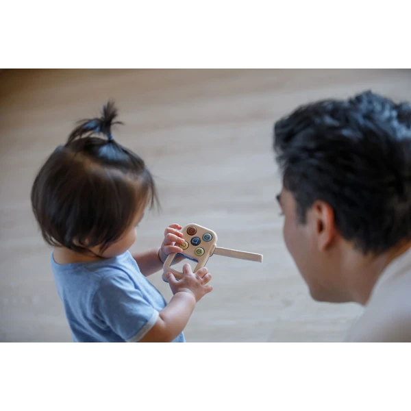 PLAN TOYS ΞΥΛΙΝΟ ΚΙΝΗΤΟ ΤΗΛΕΦΩΝΟ