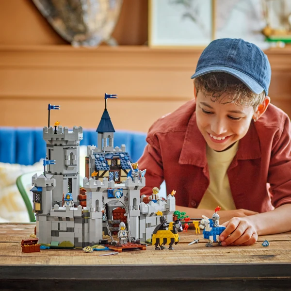LEGO® CREATOR MEDIEVAL HORSE KNIGHT CASTLE