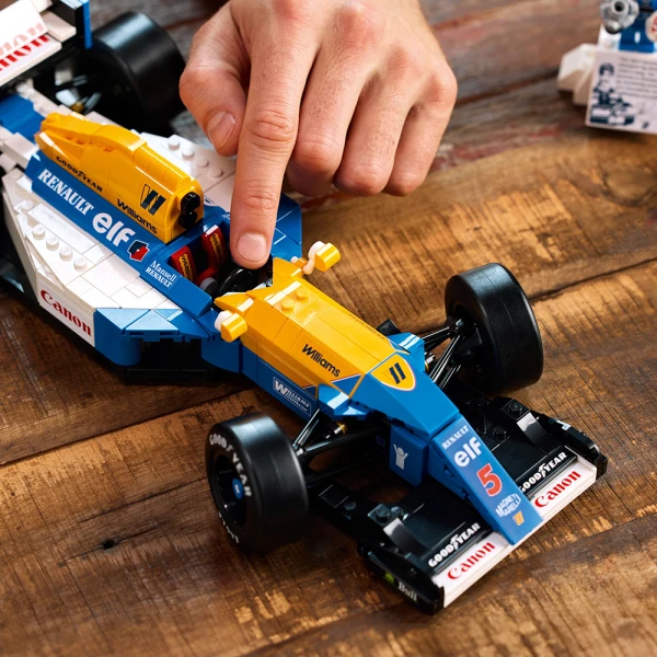 LEGO® ICONS WILLIAMS RACING FW14B & NIGEL MANSELL