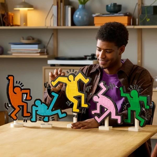 LEGO® ART KEITH HARING – DANCING FIGURES