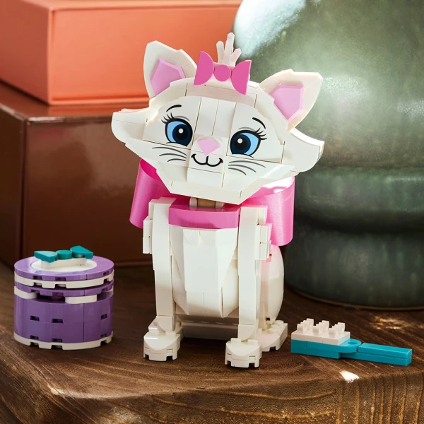 LEGO®  DISNEY ΟΙ ΑΡΙΣΤΟΓΑΤΕΣ ΑΞΙΟΛΑΤΡΕΥΤΗ ΜΑΡΙ