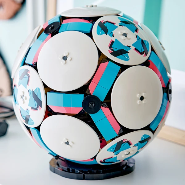 LEGO® EDITIONS SPORTS SOCCER BALL