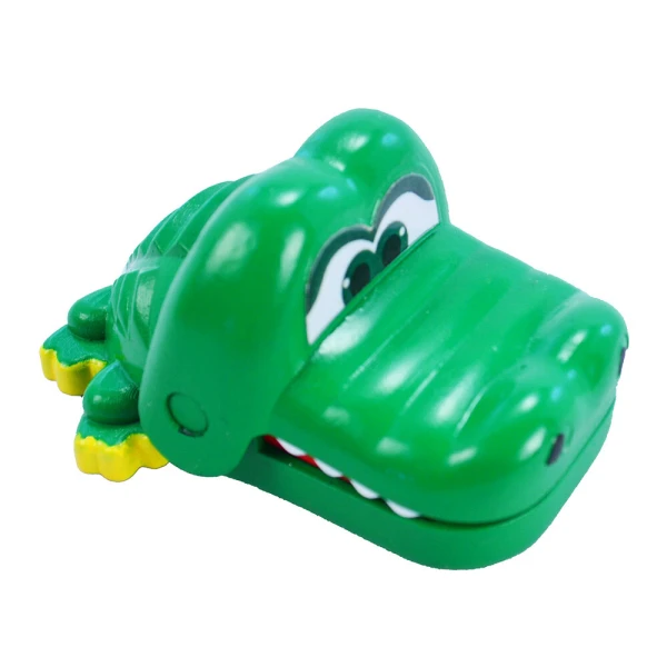 WORLD\'S SMALLEST MINIATURE CROCODILE DENTIST