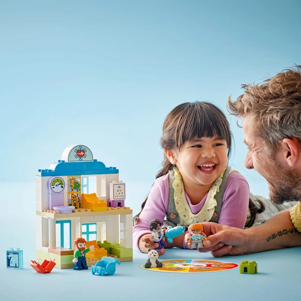 LEGO® DUPLO® TOWN FIRST TIME: VISIT WITH THE DOCTOR