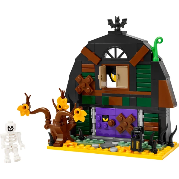 LEGO® HALLOWEEN BARN