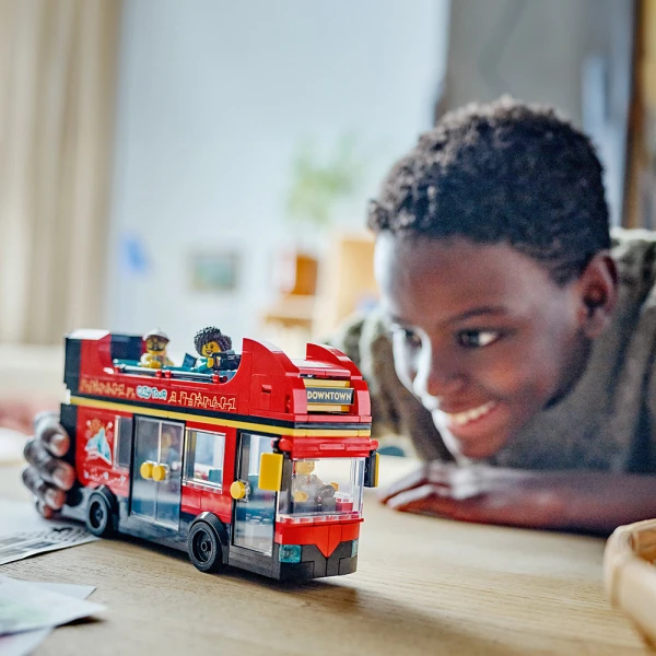 LEGO® CITY ΚΟΚΚΙΝΟ ΔΙΩΡΟΦΟ ΛΕΩΦΟΡΕΙΟ ΞΕΝΑΓΗΣΗΣ