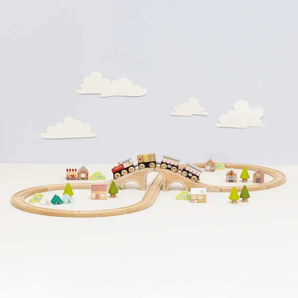 LE TOY VAN WOODEN TRAIN WITH CARRIAGES AND ACCESSORIES