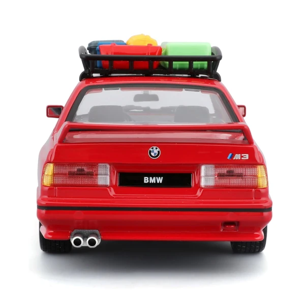 BBURAGO 1:24 BMW M3 (1988) WITH RACK BASKET