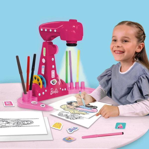 ΣΧΟΛΗ ΖΩΓΡΑΦΙΚΗΣ BARBIE ΜΕ ΠΡΟΤΖΕΚΤΟΡΑ